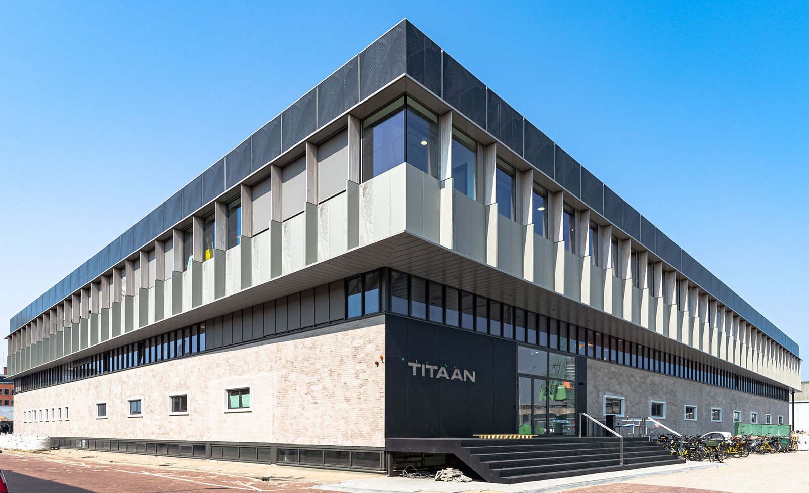 BIPV façade cladding — technology reference